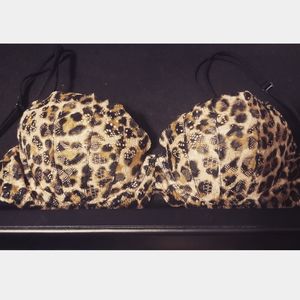 VS PINK Leopard Bra